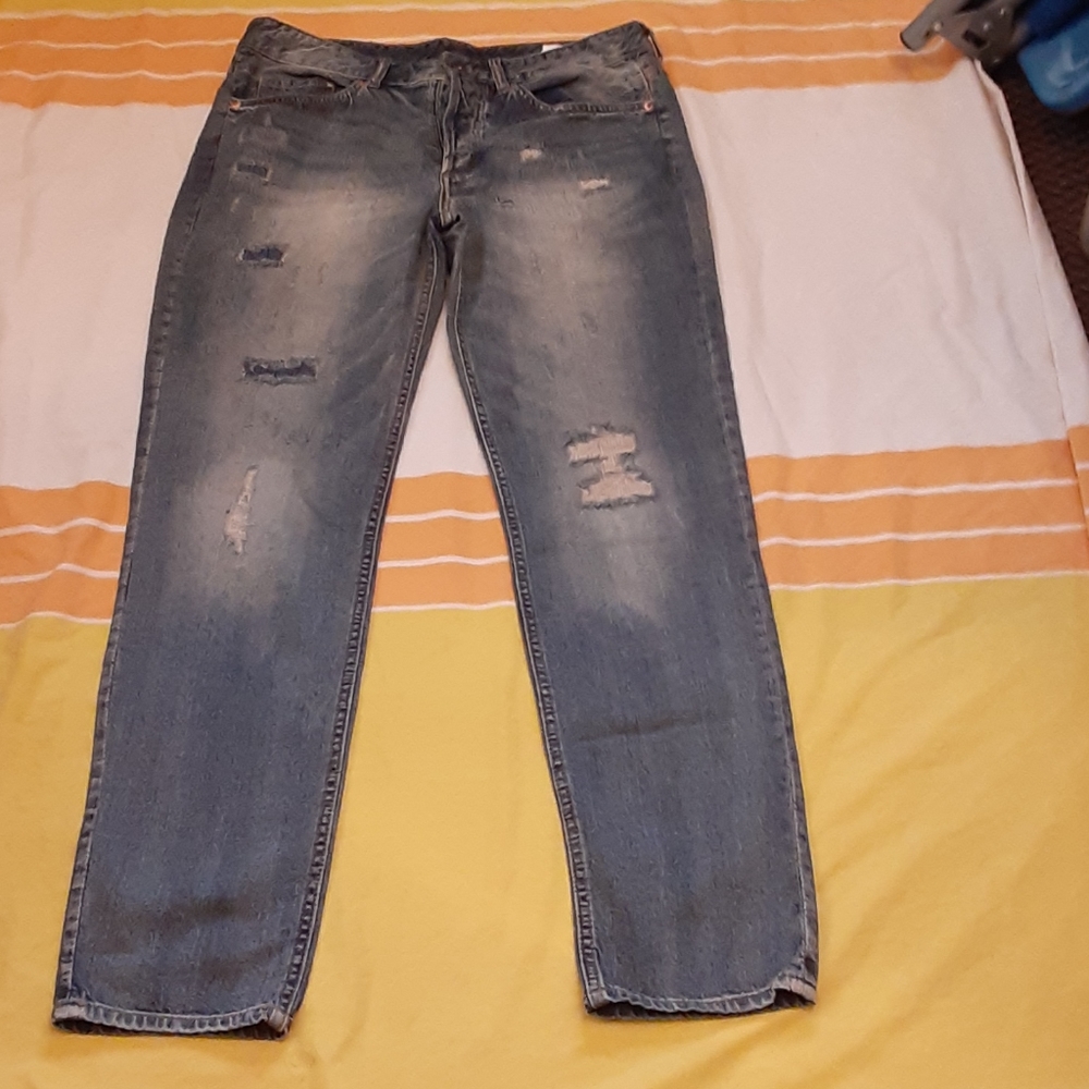 H&M DENIM BOYFRIEND JEANS, SIZE 25